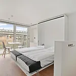 Houseboat The New - Nieuwe בית הארחה